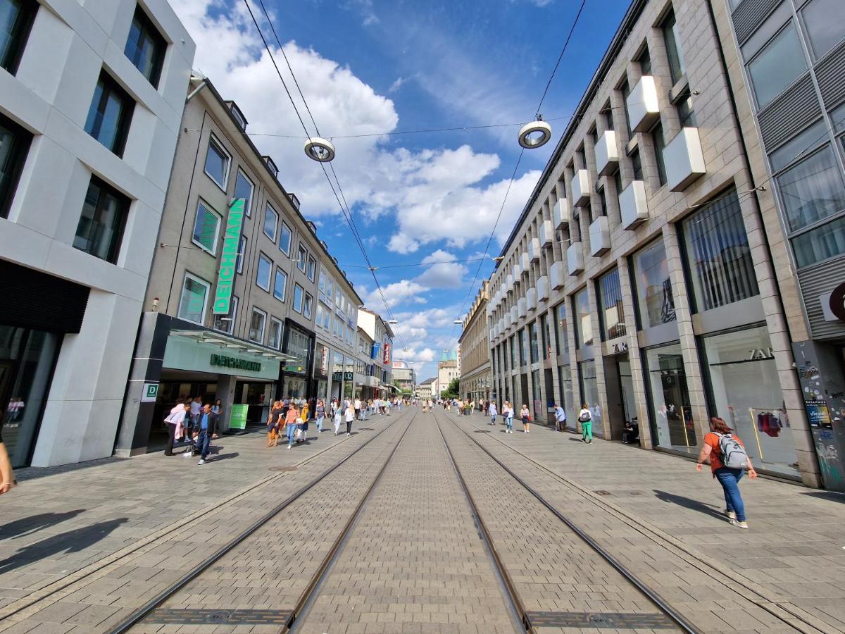 Exklusives Und Helles Dachgeschoss-Apartment No 3 Im Zentrum Von Kassel, Schnelles 1Gbit Internet, Geschirrspueler, Boxspringbetten Kültér fotó