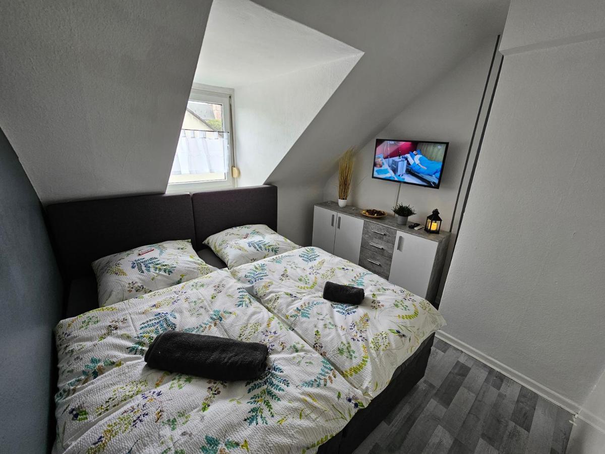 Exklusives Und Helles Dachgeschoss-Apartment No 3 Im Zentrum Von Kassel, Schnelles 1Gbit Internet, Geschirrspueler, Boxspringbetten Kültér fotó